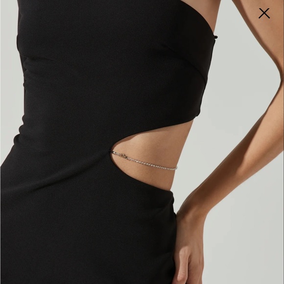 ASTR LAVINIA CUTOUT ONE SHOULDER MINI DRESS SZ.M - Picture 4 of 9